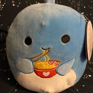 Adorable Squishmallow! Rey the shark eating ramen 🍜